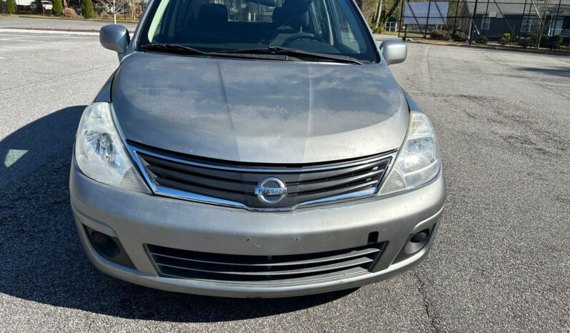 
								2011 Nissan Versa S Hatchback. full									