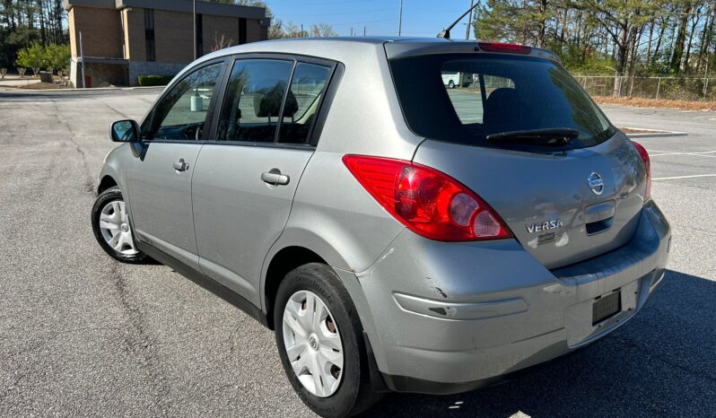 
								2011 Nissan Versa S Hatchback. full									