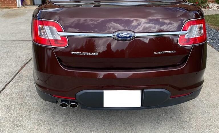 
								2012 Ford Taurus Limited Sedan 4D. full									