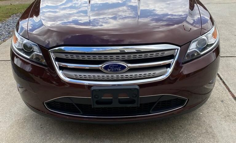 
								2012 Ford Taurus Limited Sedan 4D. full									