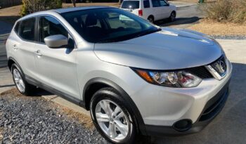 
										2019 Nissan Rogue full									