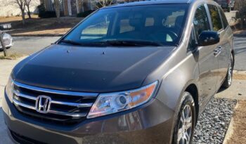 
										2011 Honda odyssey full									