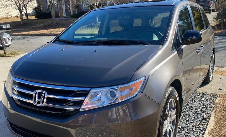 
								2011 Honda odyssey full									