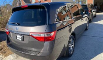 
										2011 Honda odyssey full									