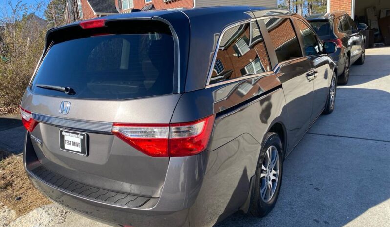 
								2011 Honda odyssey full									