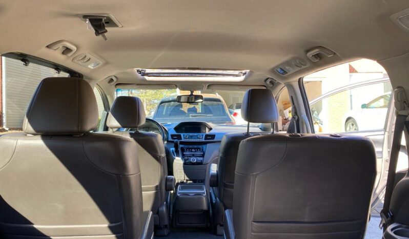 
								2011 Honda odyssey full									