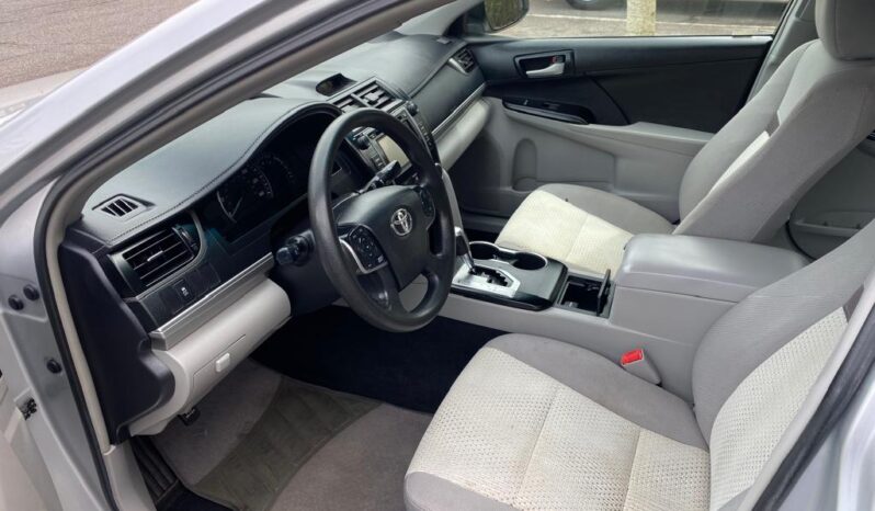 
								2014 TOYOTA CAMRY LE full									