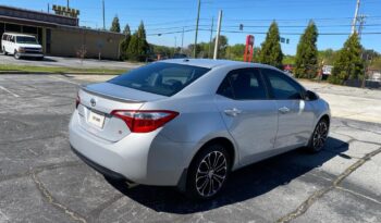 
										2015 Toyota Corolla S full									