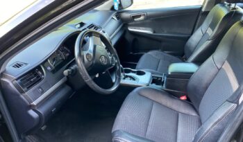 
										2012 Toyota Camry SE full									