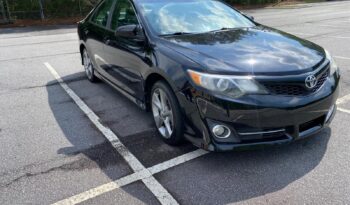 
										2012 Toyota Camry SE full									