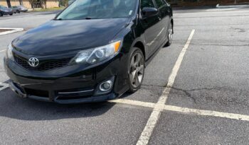 
										2012 Toyota Camry SE full									