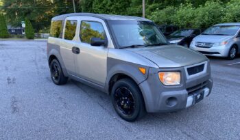 
										2004 Honda Element EX full									