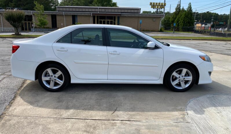 
								2014 Toyota Camry LE full									