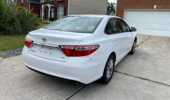 
										2017 Toyota Camry LE full									