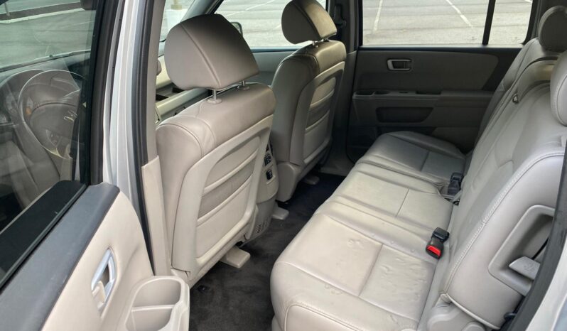 
								2011 Honda Pilot EX-L full									