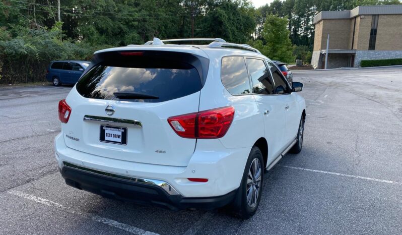 
								2019 Nissan Pathfinder full									