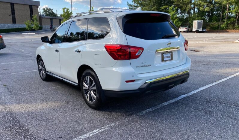 
								2019 Nissan Pathfinder full									