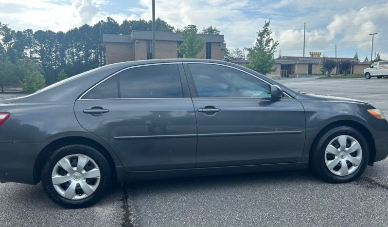 
								2007 Toyota Camry LE full									