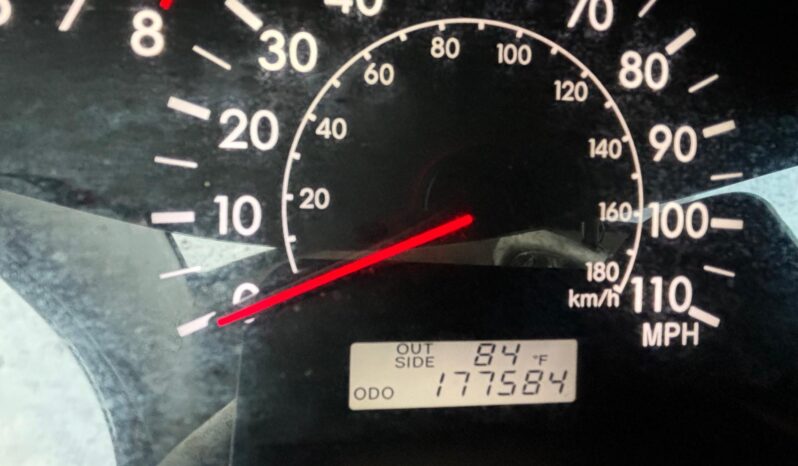 
								2007 Toyota Corolla full									