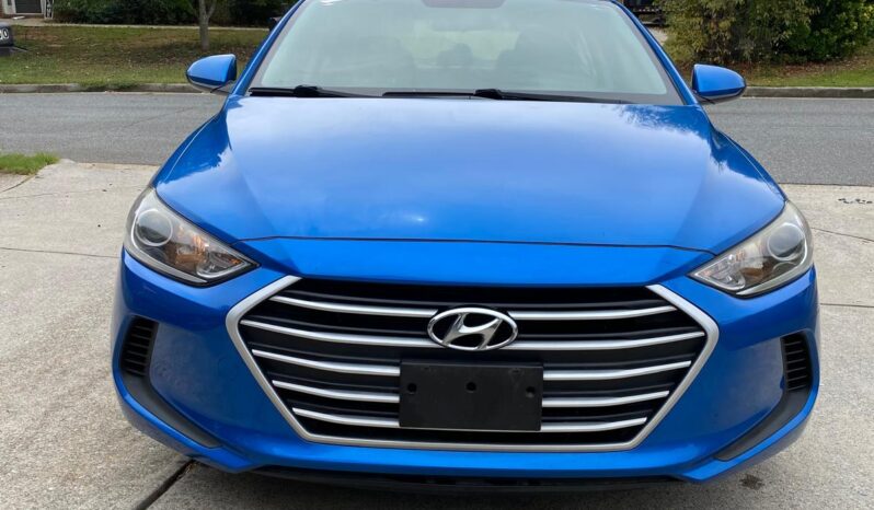 
								2017 Hyundai Elantra full									