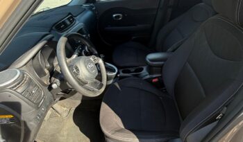 
										2016 Kia Soul 4D Wagon full									