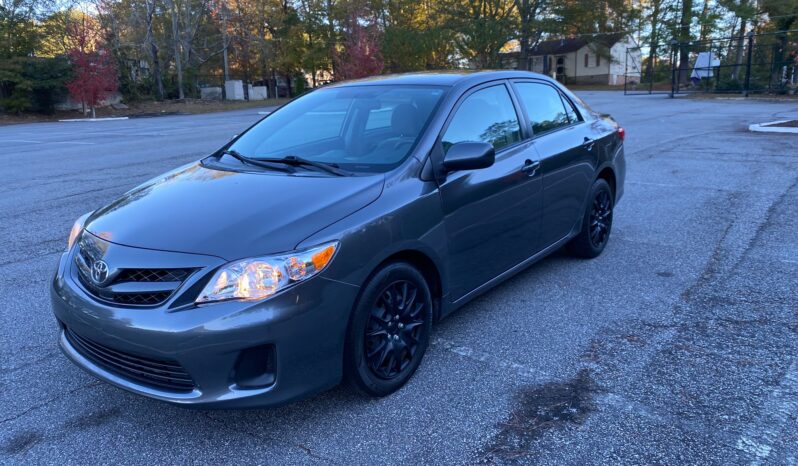 
								2012 Toyota Corolla full									