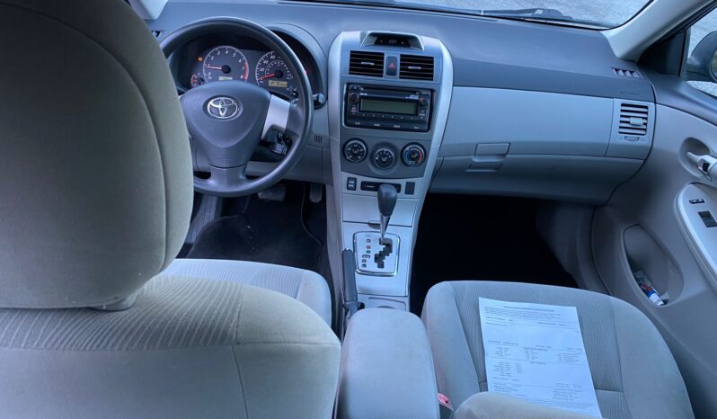 
								2012 Toyota Corolla full									