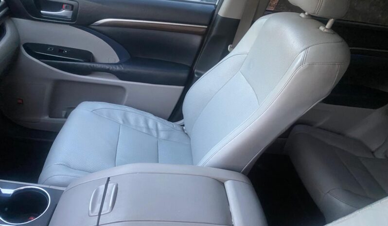 
								2014 Toyota Highlander Limited full									