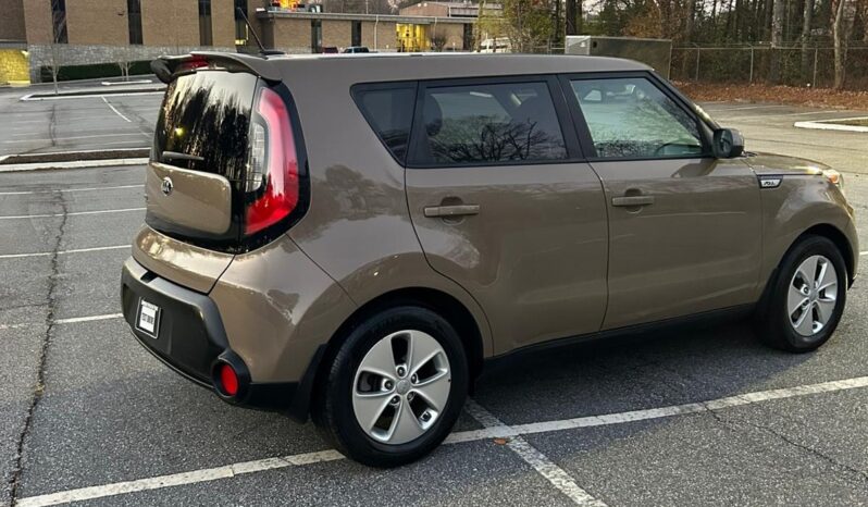 
								2016 KIA Soul 4D Wagon full									