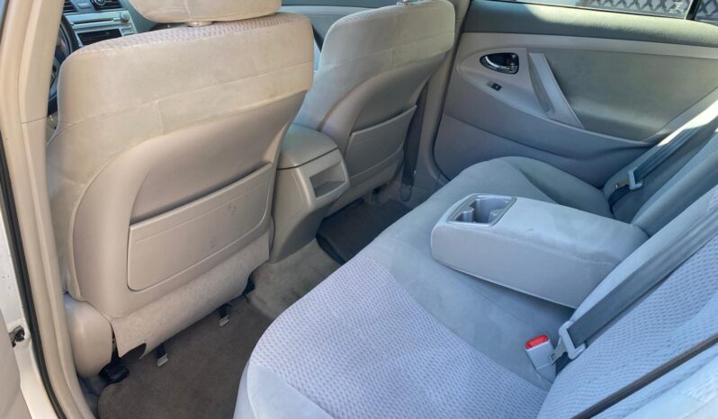 
								2011 Toyota Camry full									