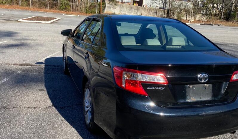 
								2012 Toyota Camry full									