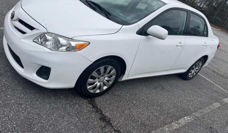 
								2012 Toyota Corolla full									