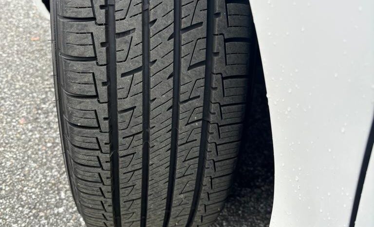 
								2011 Toyota Camry full									