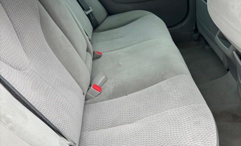 
								2011 Toyota Camry full									