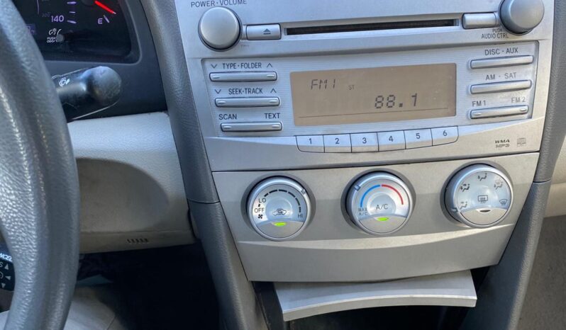 
								2011 Toyota Camry full									