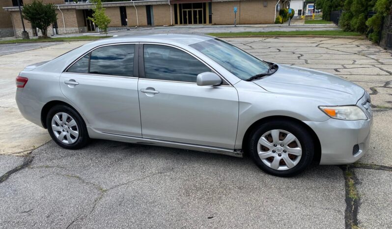 
								2011 Toyota Camry full									