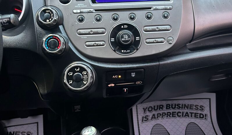 
								2009 Honda Fit full									