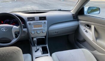 
										2011 Toyota  Camry full									
