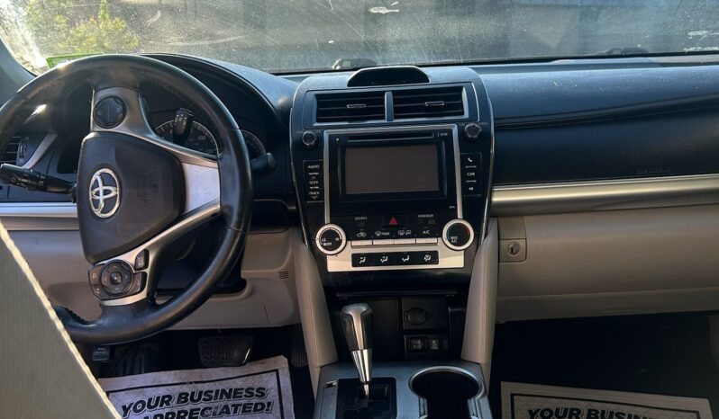 
								2014 Toyota Camry full									