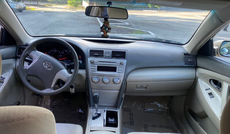 
								2011 Toyota Camry full									