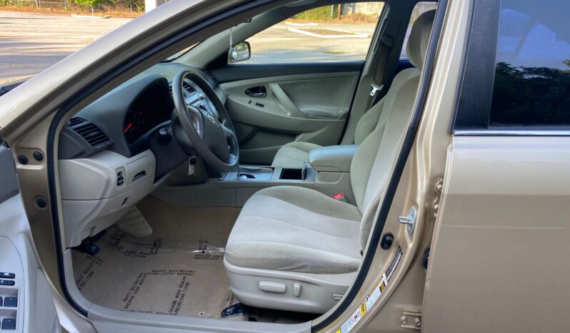
								2011 Toyota Camry full									