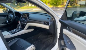 
										2018 Honda Accord full									