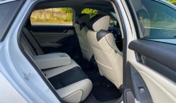 
										2018 Honda Accord full									