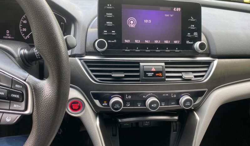 
								2018 Honda Accord LX full									