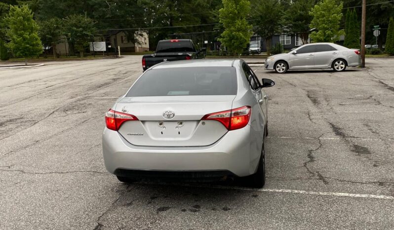 
								2015 Toyyota Corolla full									