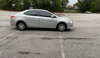 
										2015 Toyyota Corolla full									