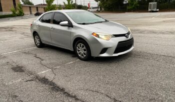 
										2015 Toyyota Corolla full									