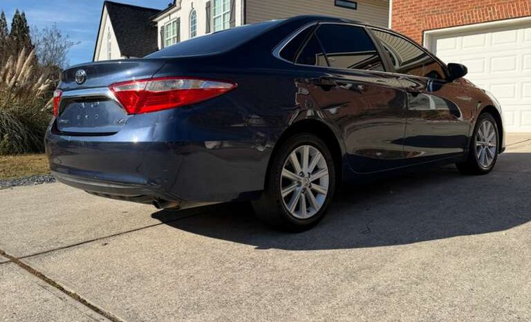 
								2015 Toyota Camry full									