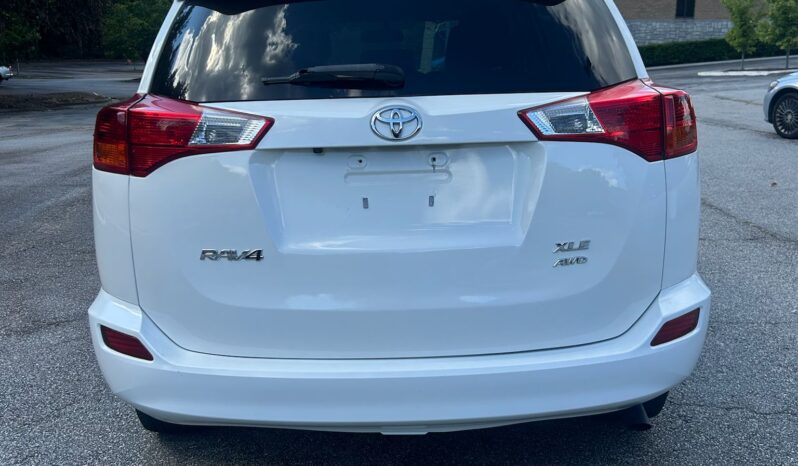 
								2015 Toyota RAV4 full									