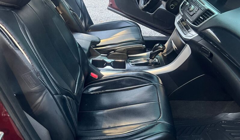 
								2013 Honda Accord full									